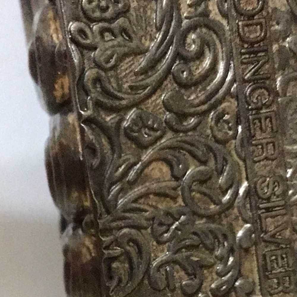 Silver Rectangular Jewelry box - Picture 3 of 4